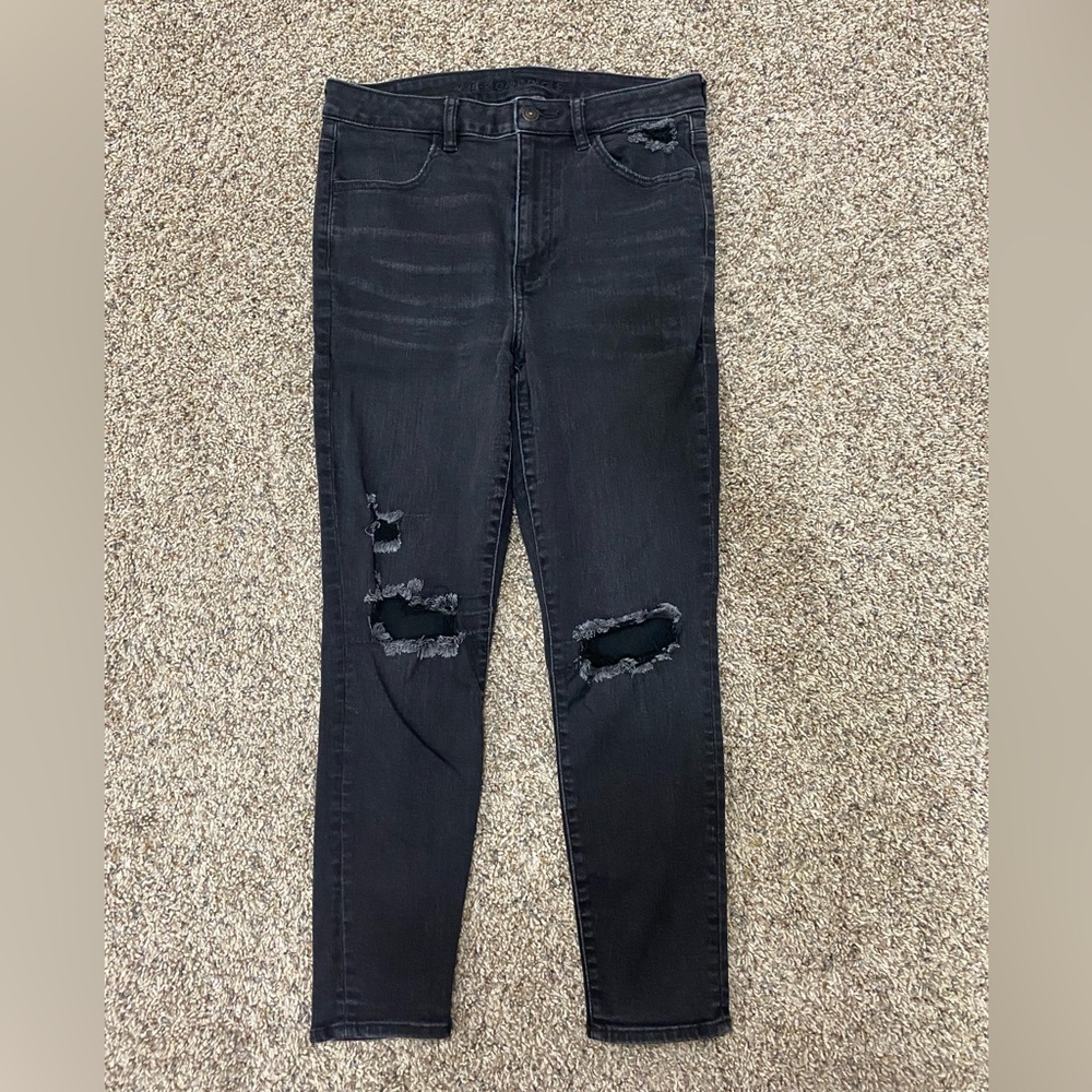American Eagle Distressed Jeans size 12 Short